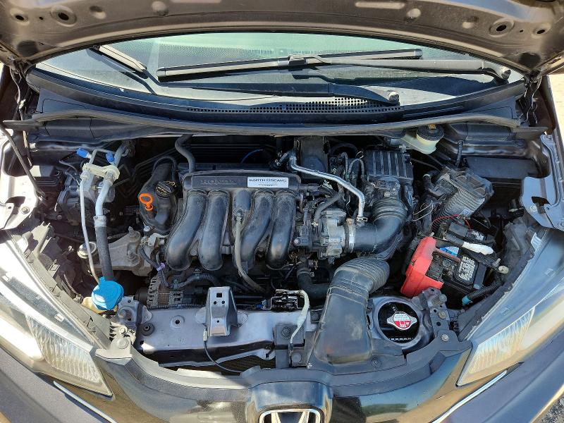 55168416 :رقم المزاد ، 3HGGK5H51FM706343 vin ، 2015 Honda Fit مزاد بيع