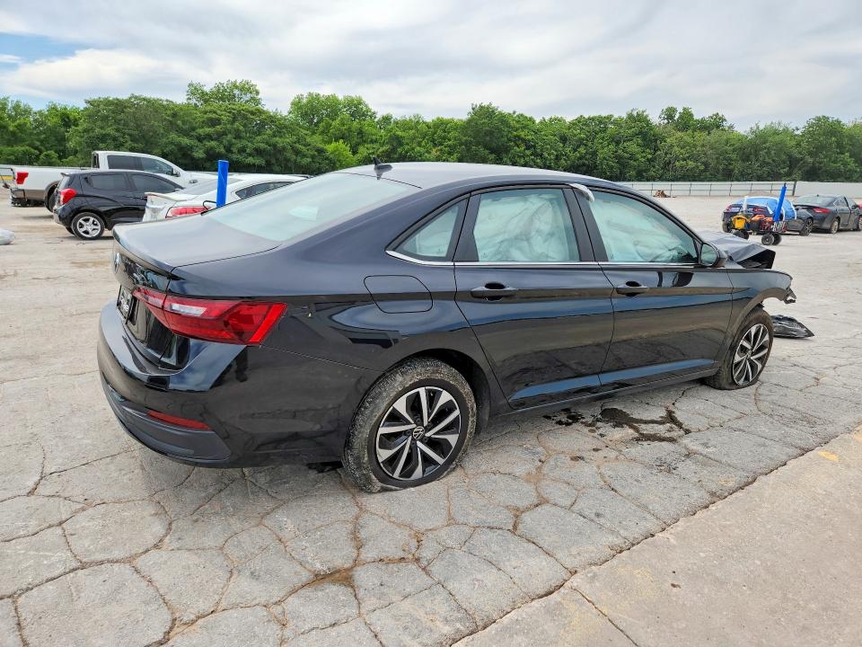 53600806 :رقم المزاد ، 3VW5M7BU2RM092612 vin ، 2024 Volkswagen Jetta مزاد بيع