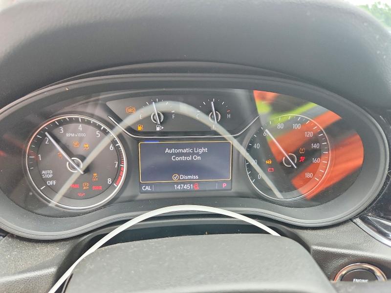 52853126 :رقم المزاد ، W04GP6SX4J1158774 vin ، 2018 Buick Regal مزاد بيع