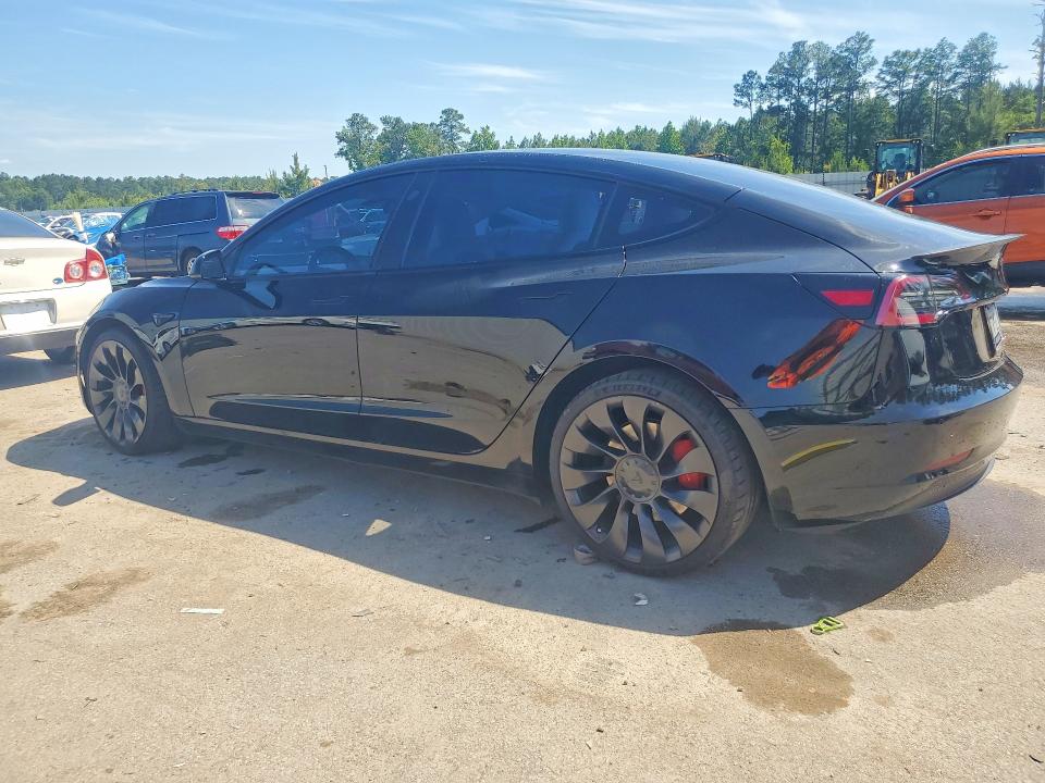 52122926 :رقم المزاد ، 5YJ3E1EC6NF262413 vin ، 2022 Tesla Model 3 مزاد بيع