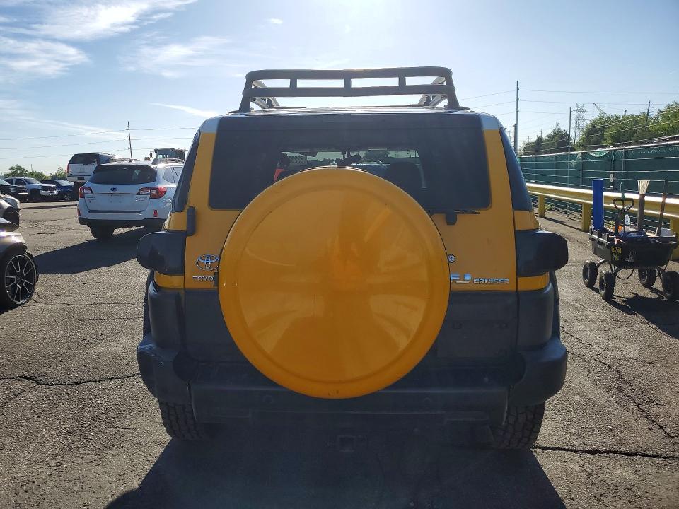 2008 Toyota Fj Cruiser მანქანა იყიდება აუქციონზე, vin: JTEBU11F08K055646, აუქციონის ნომერი: 53233556