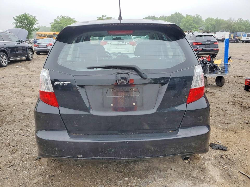 54017436 :رقم المزاد ، JHMGE8H56BS006681 vin ، 2011 Honda Fit مزاد بيع