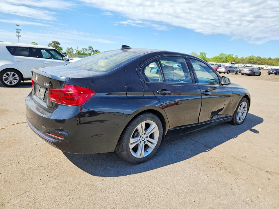 55074606 :رقم المزاد ، WBA8E3G5XGNU03792 vin ، 2016 Bmw 328 مزاد بيع