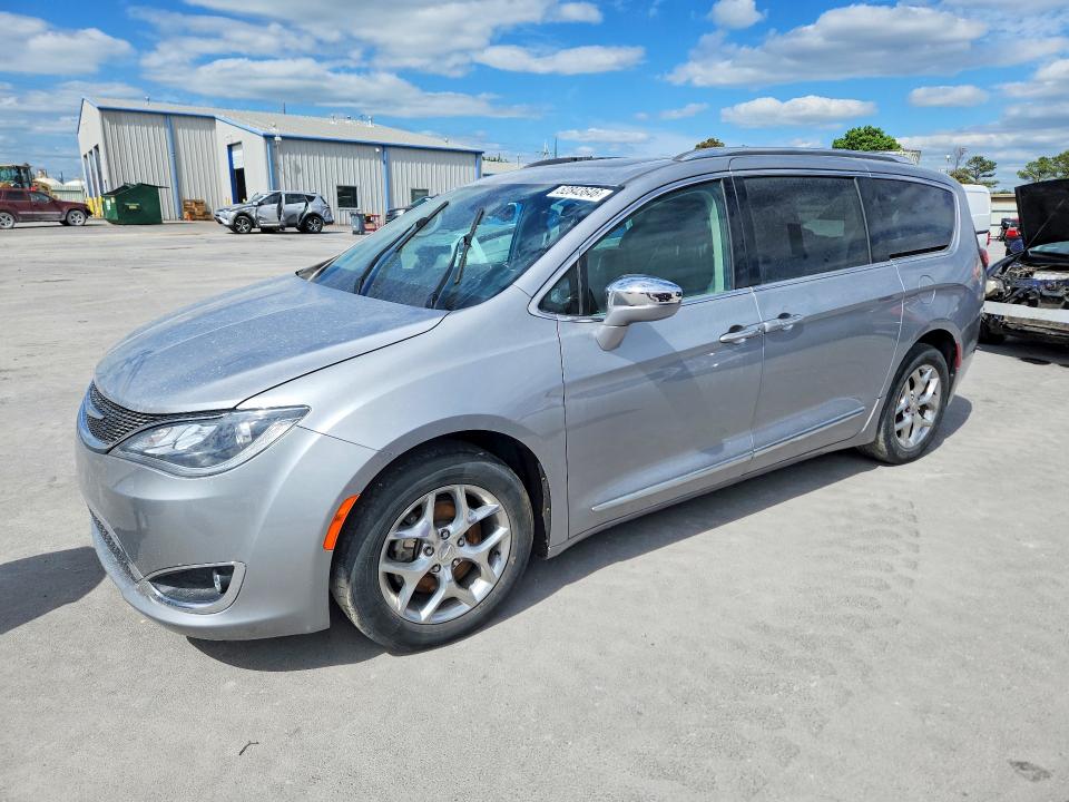 52843646 :رقم المزاد ، 2C4RC1GG9JR233115 vin ، 2018 Chrysler Pacifica مزاد بيع
