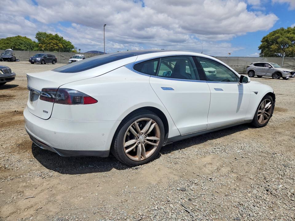 Продаж на аукціоні авто 2015 Tesla Model S, vin: 5YJSA1E28FF118930, номер лоту: 55302926