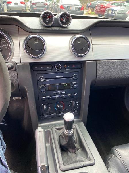 52797496 :رقم المزاد ، 1ZVFT82H075200647 vin ، 2007 Ford Mustang مزاد بيع