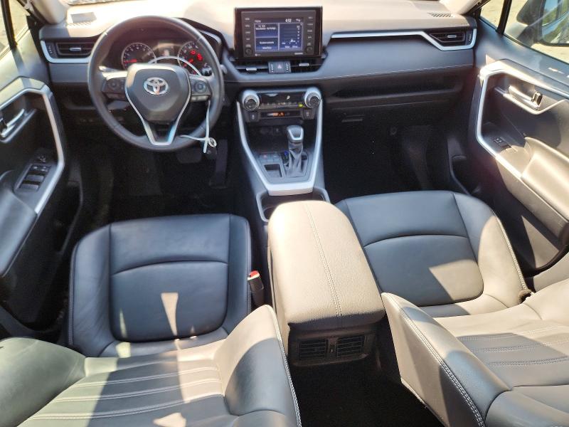 52139666 :رقم المزاد ، 2T3C1RFV7MW142087 vin ، 2021 Toyota Rav4 مزاد بيع