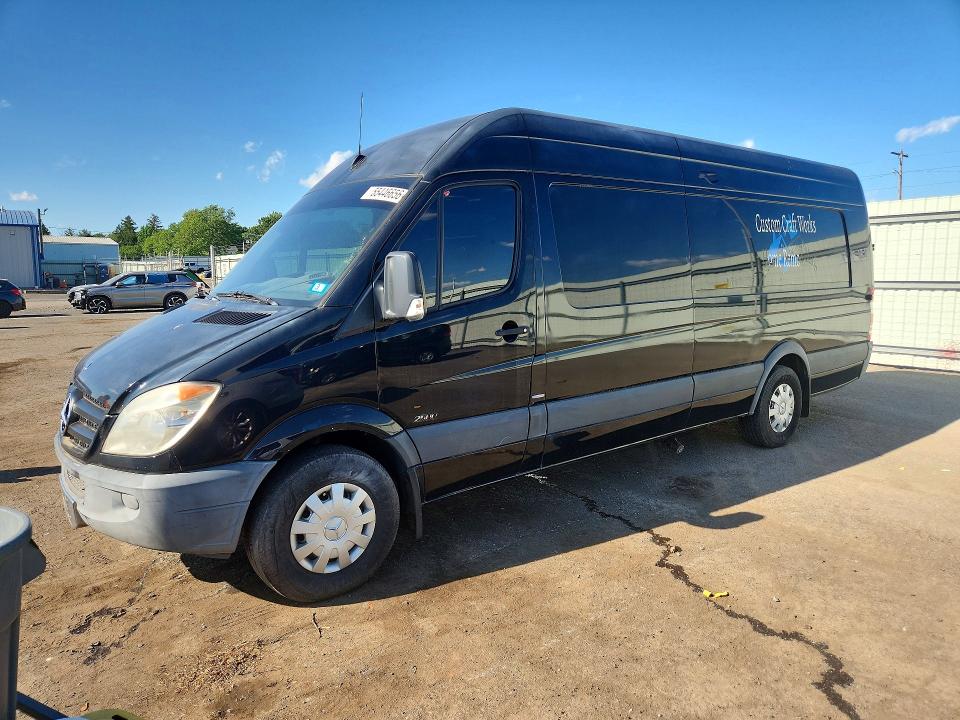 55446656 :رقم المزاد ، WD3PE8CC8B5531693 vin ، 2011 Mercedes-benz Sprinter مزاد بيع