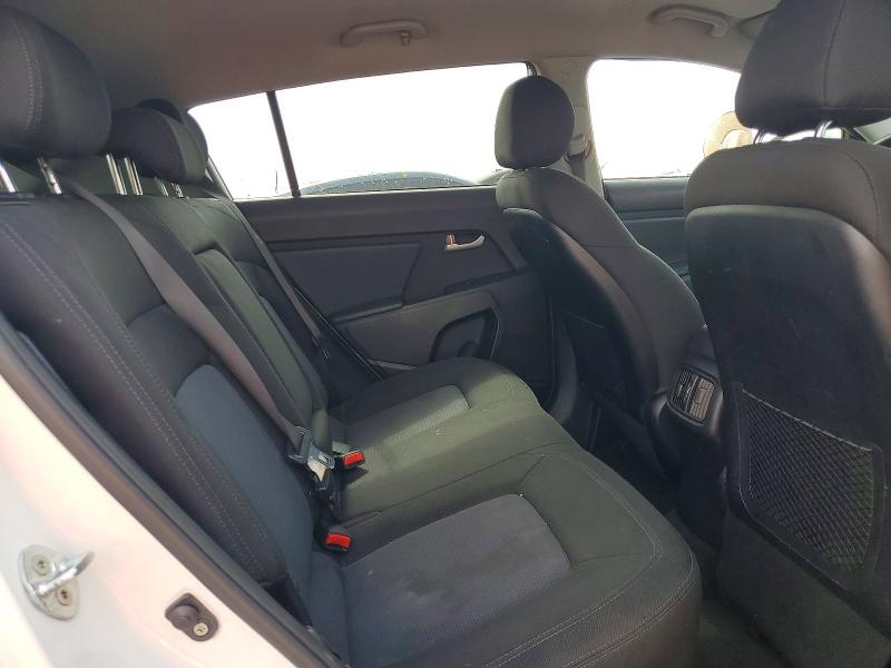 53120956 :رقم المزاد ، KNDPB3AC9F7765632 vin ، 2015 Kia Sportage مزاد بيع