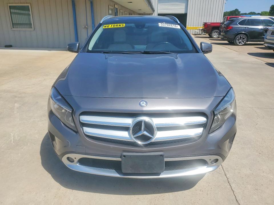 53702616 :رقم المزاد ، WDCTG4EB7FJ162280 vin ، 2015 Mercedes-benz Gla مزاد بيع