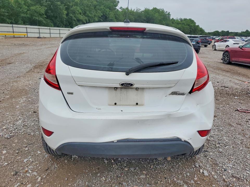 53909546 :رقم المزاد ، 3FADP4EJ3DM153454 vin ، 2013 Ford Fiesta مزاد بيع