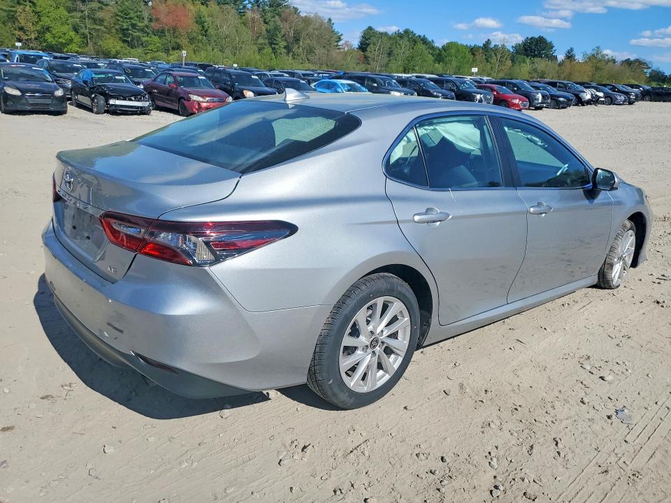 Продажа на аукционе авто 2024 Toyota Camry, vin: 4T1C11AK0RU209384, номер лота: 52012756