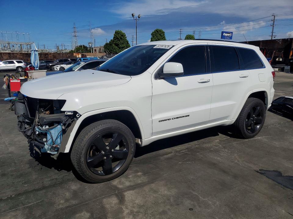 52397626 :رقم المزاد ، 1C4RJFAGXFC802985 vin ، 2015 Jeep Grand Cherokee مزاد بيع