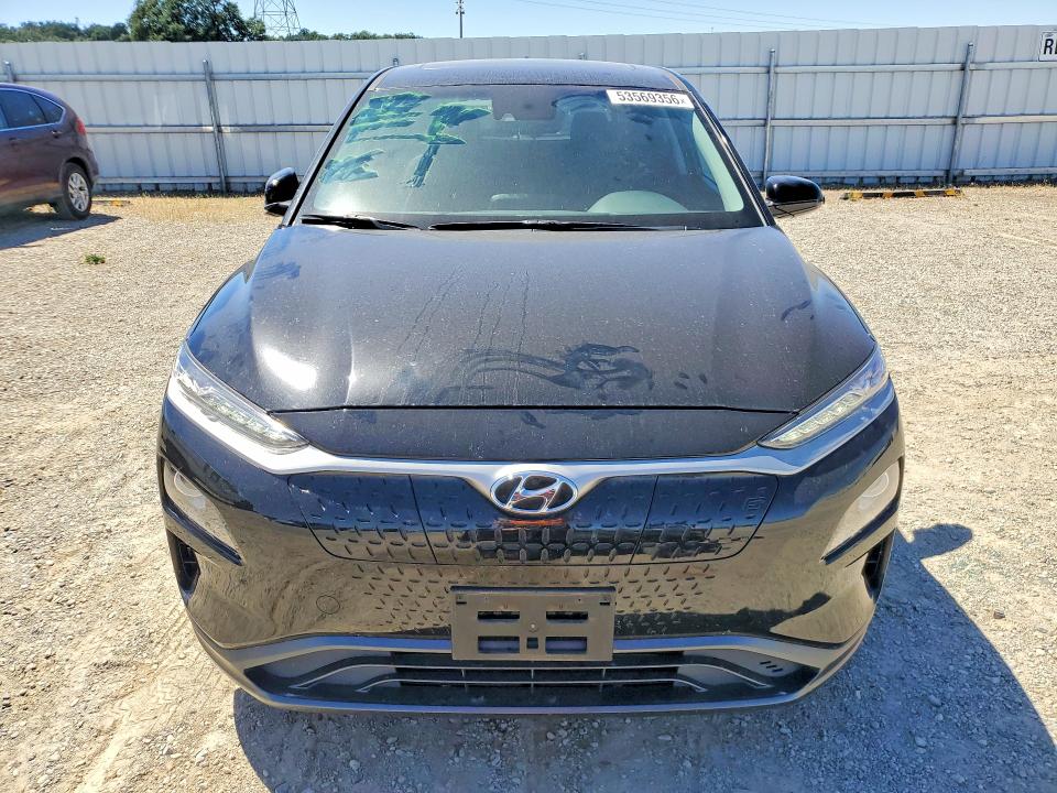 53569356 :رقم المزاد ، KM8K33AG2LU058262 vin ، 2020 Hyundai Kona مزاد بيع