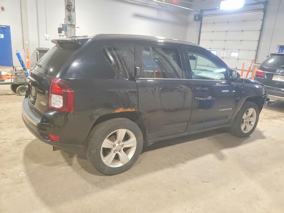 52703886 :رقم المزاد ، 1C4NJDAB3FD365025 vin ، 2015 Jeep Compass مزاد بيع