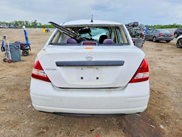 2010 Nissan Versa მანქანა იყიდება აუქციონზე, vin: 3N1CC1AP3AL381422, აუქციონის ნომერი: 53464606
