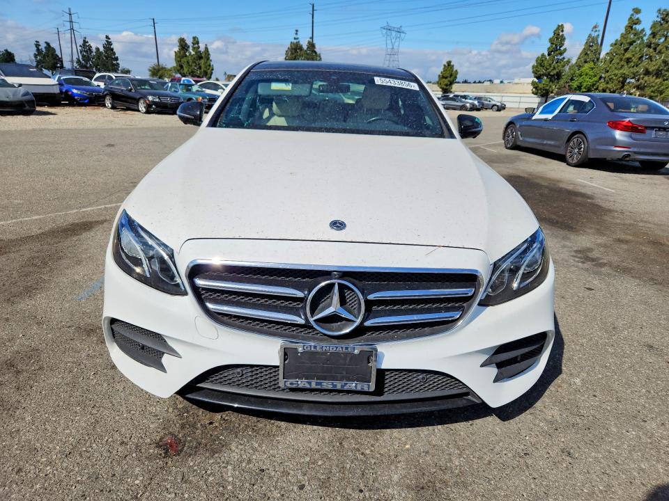 55433856 :رقم المزاد ، W1KZF8DB7LA824288 vin ، 2020 Mercedes-benz E مزاد بيع