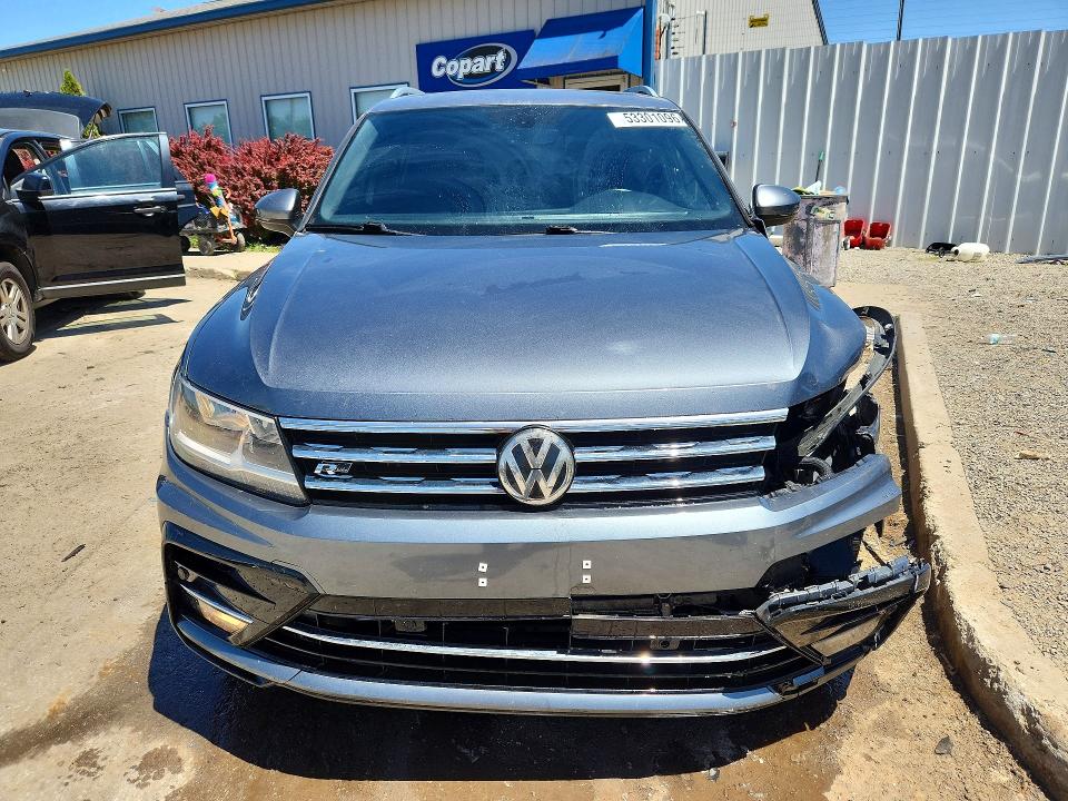 53301096 :رقم المزاد ، 3VV2B7AXXKM010284 vin ، 2019 Volkswagen Tiguan مزاد بيع