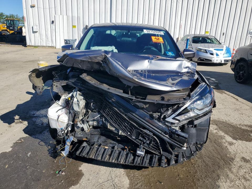 Продажа на аукционе авто 2018 Nissan Sentra, vin: 3N1AB7AP4JY213174, номер лота: 52752626