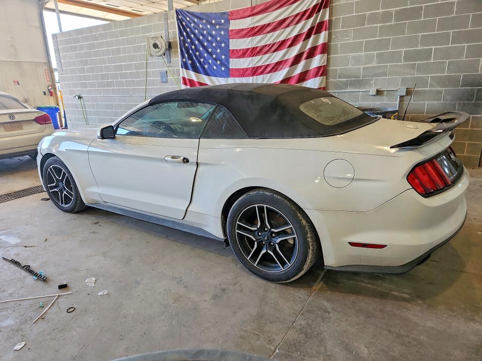 53240386 :رقم المزاد ، 1FATP8UH0G5216893 vin ، 2016 Ford Mustang مزاد بيع