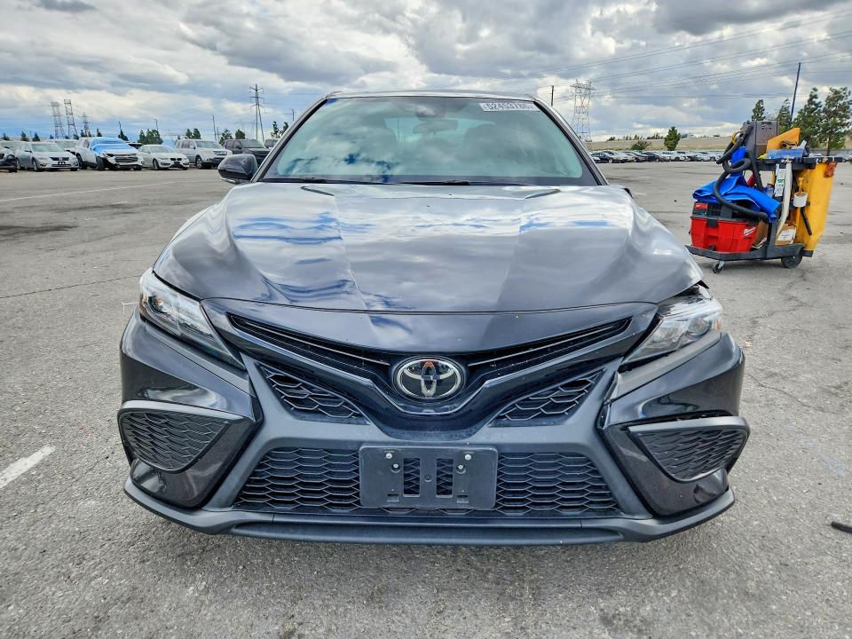 Продаж на аукціоні авто 2024 Toyota Camry, vin: 4T1G11AK1RU906189, номер лоту: 52453786