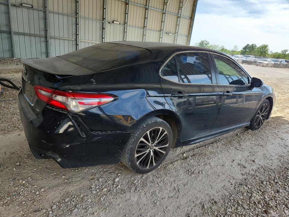 Продаж на аукціоні авто 2018 Toyota Camry, vin: JTNB11HK9J3014640, номер лоту: 51856996
