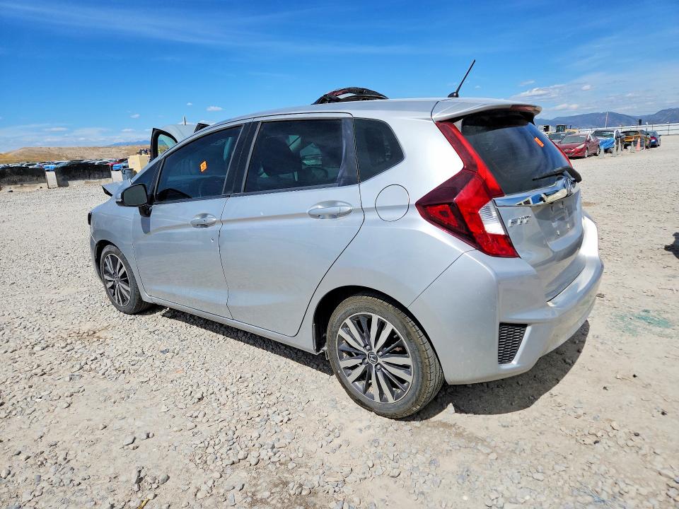 54425526 :رقم المزاد ، 3HGGK5H81FM775804 vin ، 2015 Honda Fit مزاد بيع