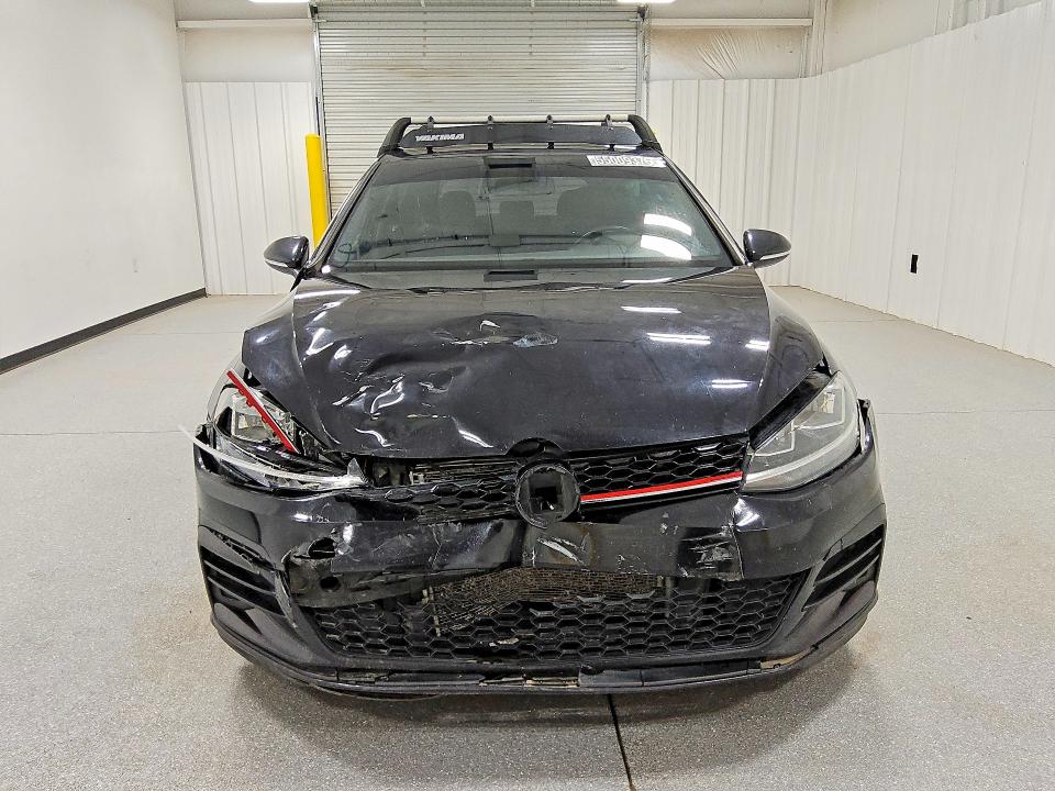 55009376 :رقم المزاد ، 3VW447AU9JM293053 vin ، 2018 Volkswagen Gti مزاد بيع