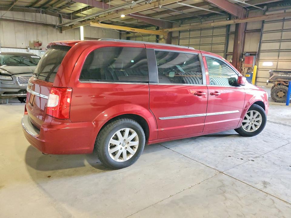 55141726 :رقم المزاد ، 2C4RC1BG7GR245926 vin ، 2016 Chrysler Town & Country مزاد بيع
