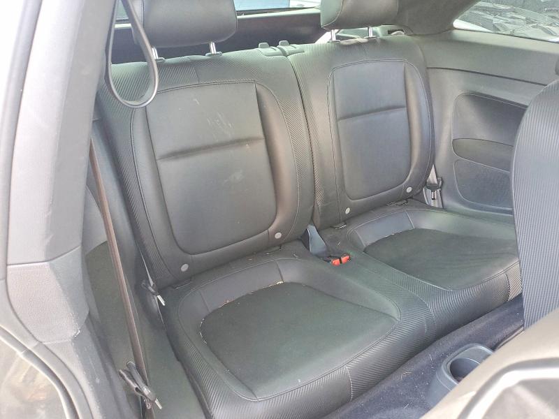 Продажа на аукционе авто 2017 Volkswagen Beetle, vin: 3VWF17AT3HM627483, номер лота: 52685156