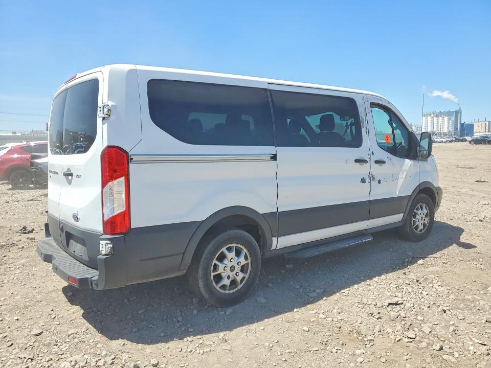 53569006 :رقم المزاد ، 1FMZK1YM2FKA87794 vin ، 2015 Ford Transit مزاد بيع
