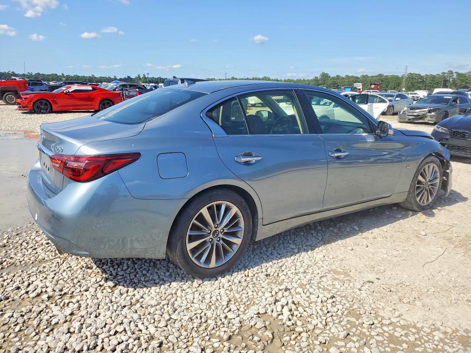55427376 :رقم المزاد ، JN1EV7AP2JM364350 vin ، 2018 Infiniti Q50 مزاد بيع