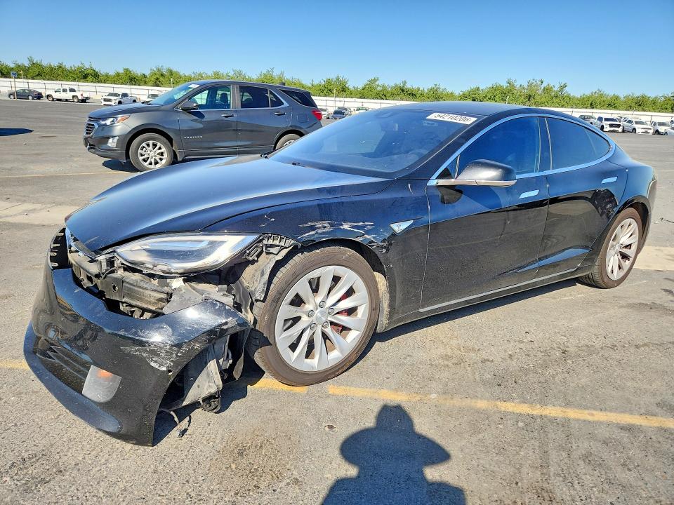 54210206 :رقم المزاد ، 5YJSA1E11GF160719 vin ، 2016 Tesla Model S مزاد بيع