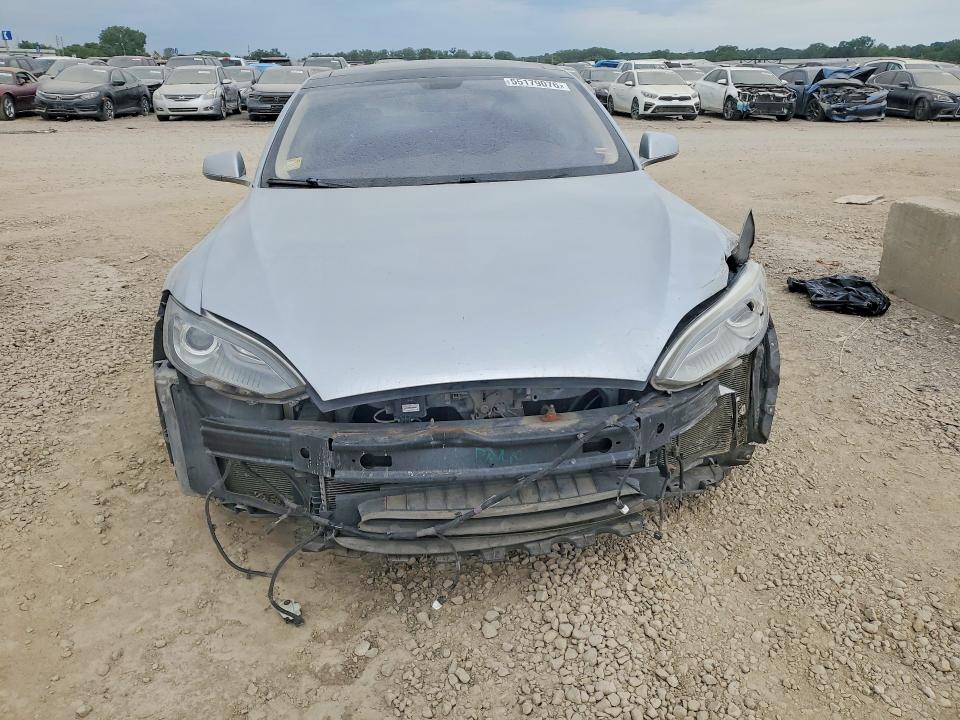 2014 Tesla Model S მანქანა იყიდება აუქციონზე, vin: 5YJSA1H18EFP45077, აუქციონის ნომერი: 55179076