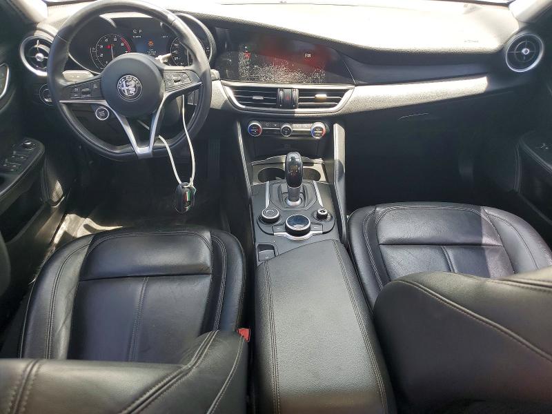 2017 Alfa Romeo Giulia მანქანა იყიდება აუქციონზე, vin: ZARFAEDN8H7550355, აუქციონის ნომერი: 53096096