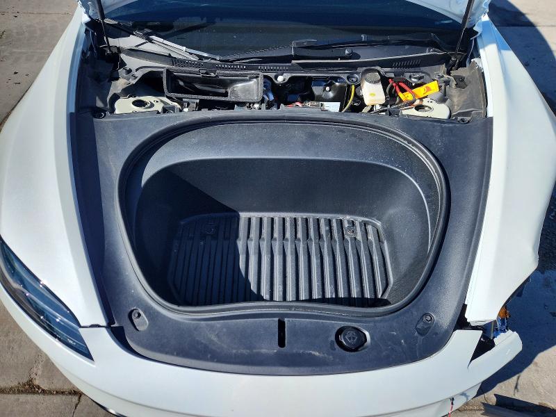 53298496 :رقم المزاد ، 5YJ3E1ET7SF965529 vin ، 2025 Tesla Model 3 مزاد بيع