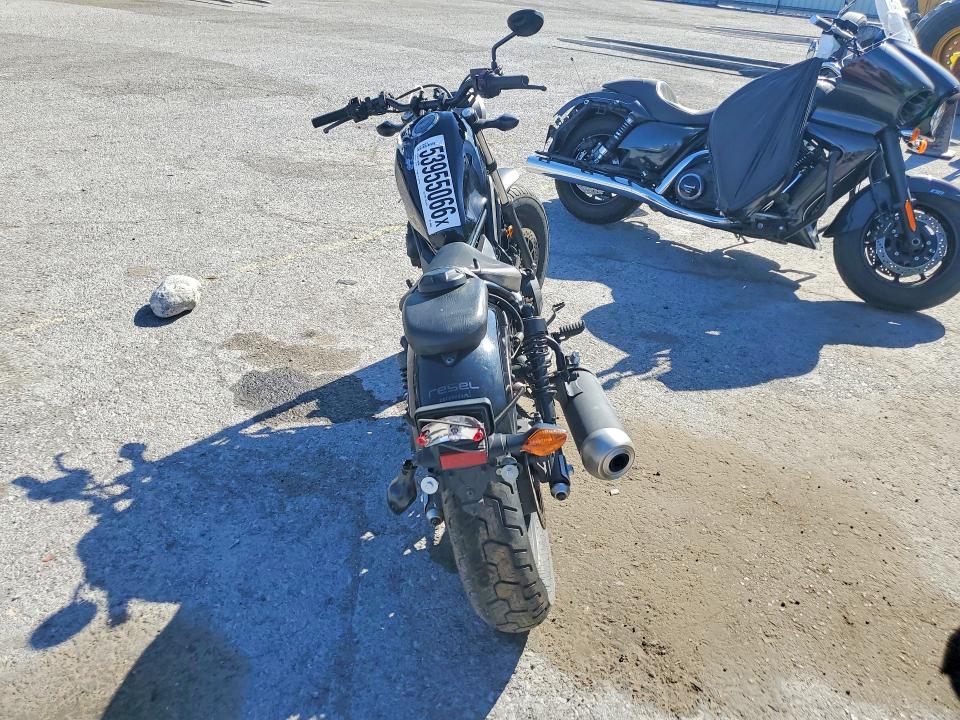 53955066 :رقم المزاد ، MLHPC5606H5000042 vin ، 2017 Honda Cmx500 مزاد بيع