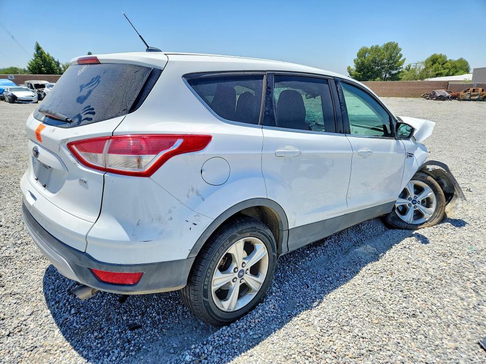 Продажа на аукционе авто 2016 Ford Escape, vin: 1FMCU0G7XGUA23370, номер лота: 54715966
