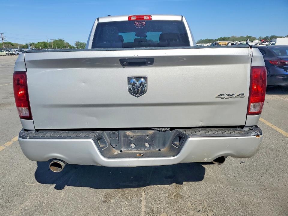 53046546 :رقم المزاد ، 1C6RR7FT4GS388010 vin ، 2016 Ram 1500 مزاد بيع