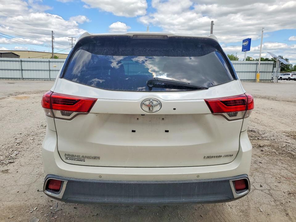 Auction sale of the 2018 Toyota Highlander, vin: 5TDDZRFH7JS907156, lot number: 53435576
