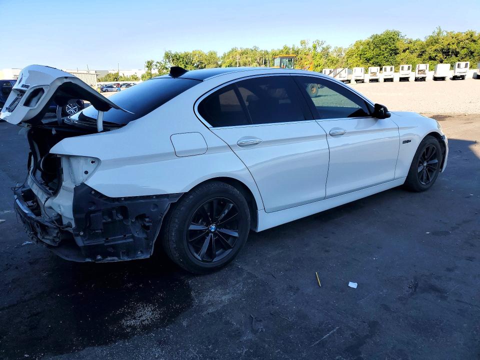 53793106 :رقم المزاد ، WBA5A5C50FD517451 vin ، 2015 Bmw 528 مزاد بيع