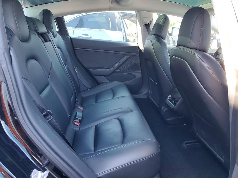 Продажа на аукционе авто 2018 Tesla Model 3, vin: 5YJ3E1EA0JF152644, номер лота: 52081916