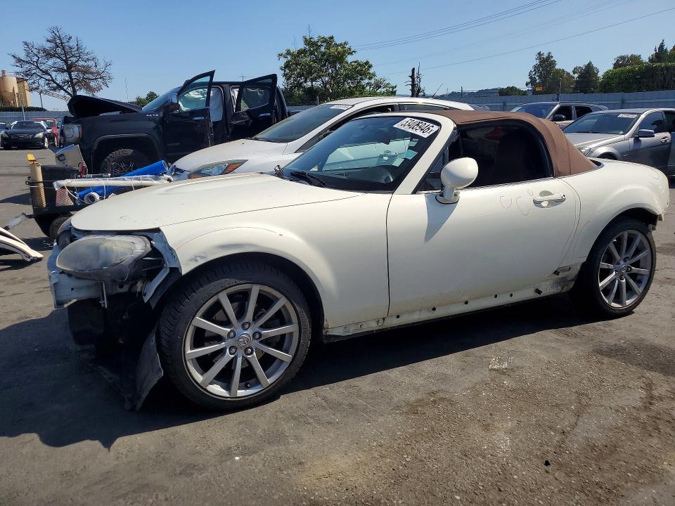 Продажа на аукционе авто 2006 Mazda Mx-5 Miata, vin: JM1NC25F360111737, номер лота: 53405946