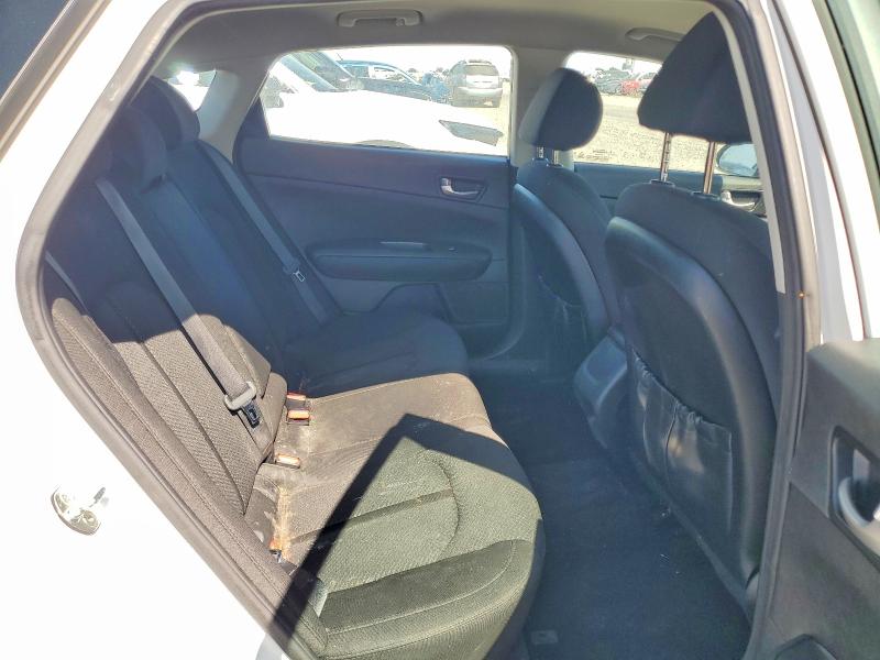 53045116 :رقم المزاد ، 5XXGT4L3XJG263325 vin ، 2018 Kia Optima مزاد بيع