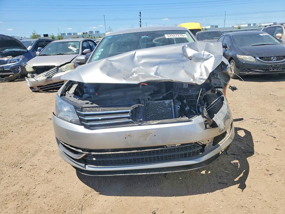Продажа на аукционе авто 2012 Volkswagen Passat, vin: 1VWBH7A32CC110972, номер лота: 52937276