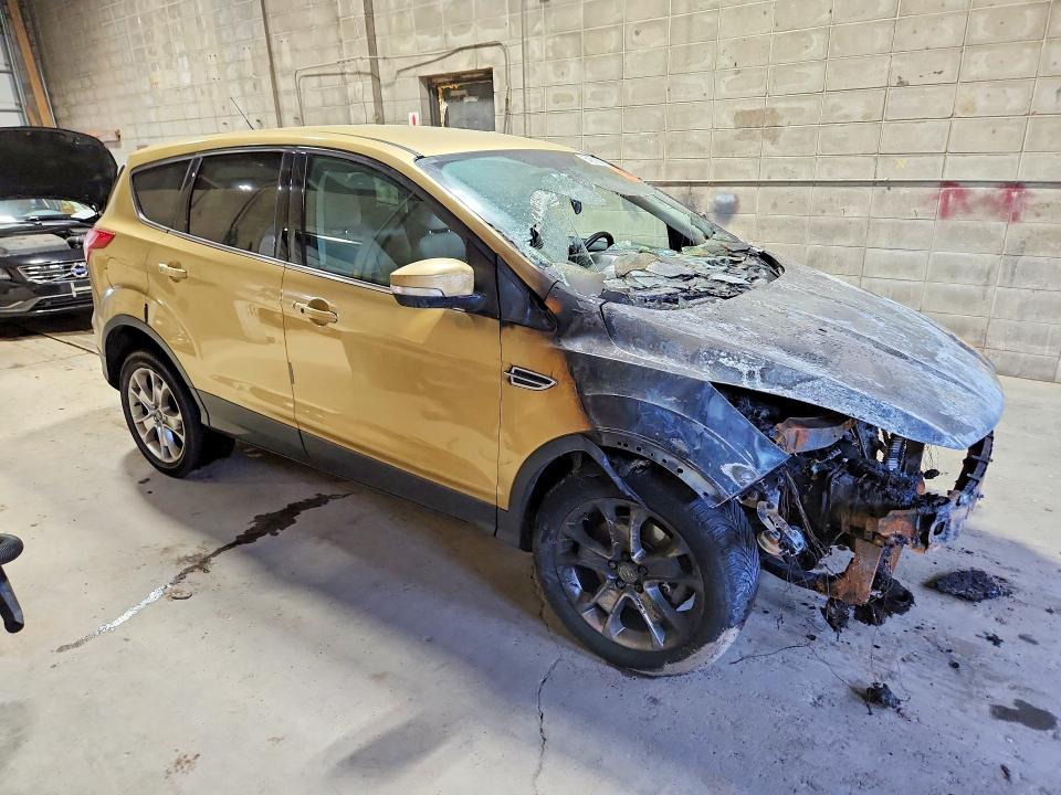 2014 Ford Escape მანქანა იყიდება აუქციონზე, vin: 1FMCU9J97EUC30391, აუქციონის ნომერი: 54318016