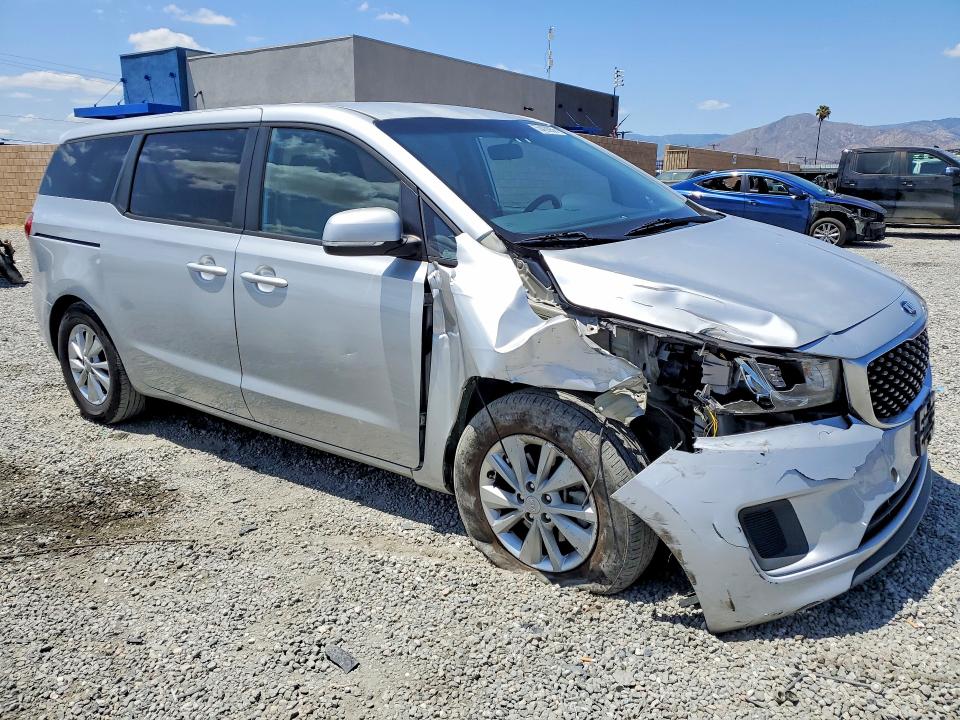 55420936 :رقم المزاد ، KNDMB5C15J6396616 vin ، 2018 Kia Sedona مزاد بيع