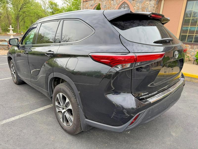 51918276 :رقم المزاد ، 5TDGZRBH5NS591314 vin ، 2022 Toyota Highlander مزاد بيع