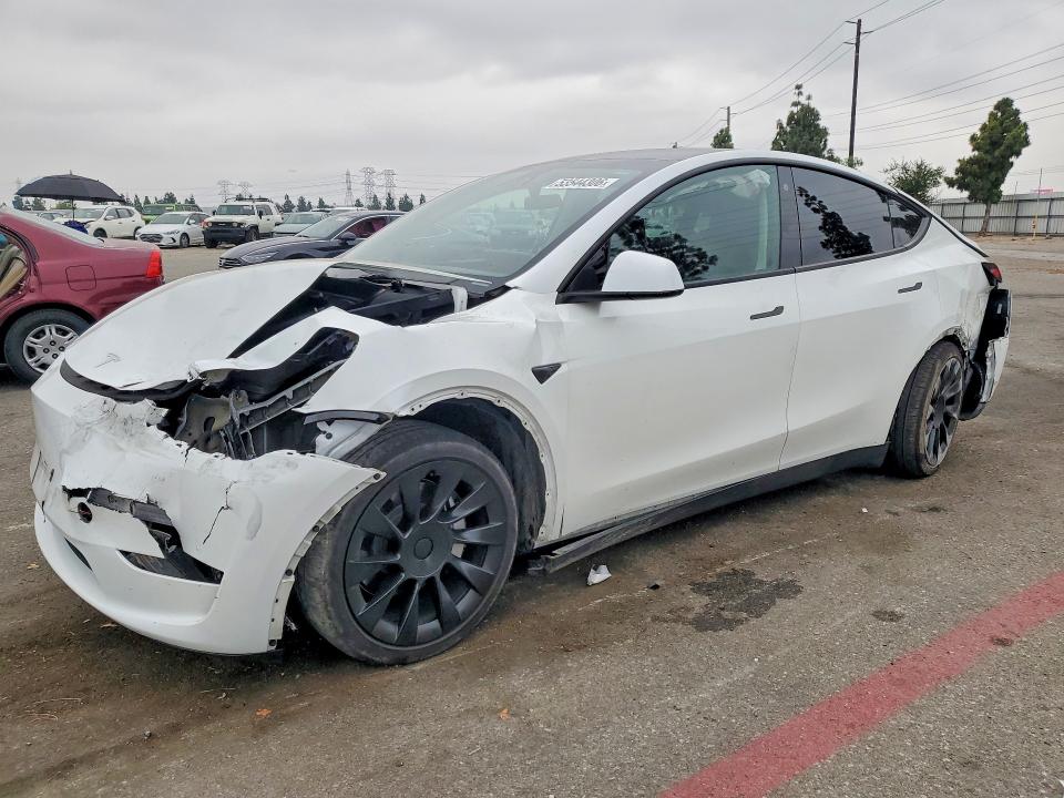 Продажа на аукционе авто 2023 Tesla Model Y, vin: 7SAYGDEE2PA120355, номер лота: 53544306