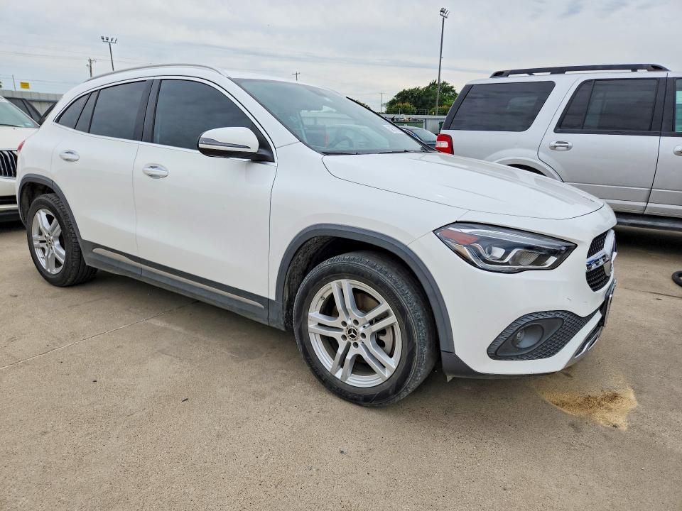 52513996 :رقم المزاد ، W1N4N4GB0MJ118253 vin ، 2021 Mercedes-benz Gla مزاد بيع